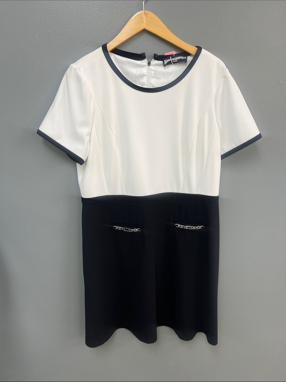 Karl Lagerfeld Black & White Short Sleeve Contrast Shift Dress